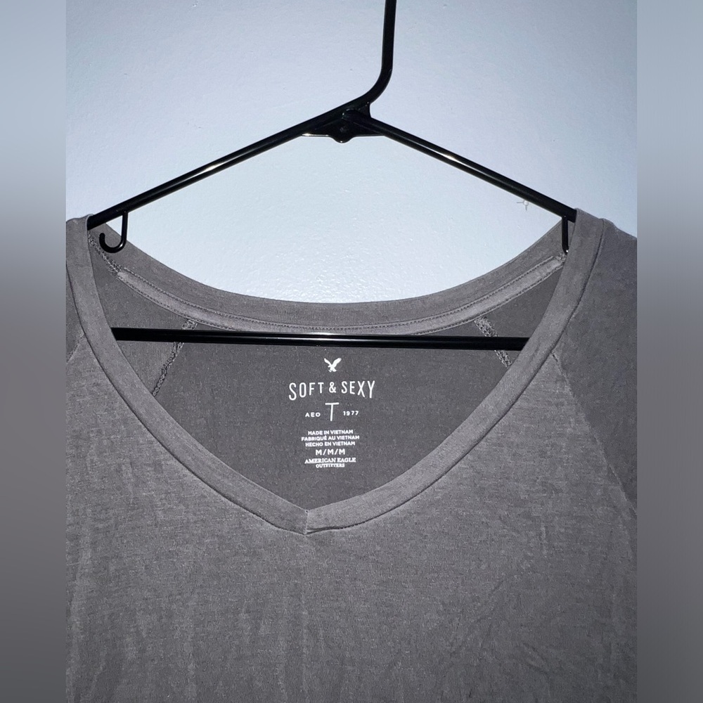 American Eagle Soft and Sexy Tee - Picture 3 of 6